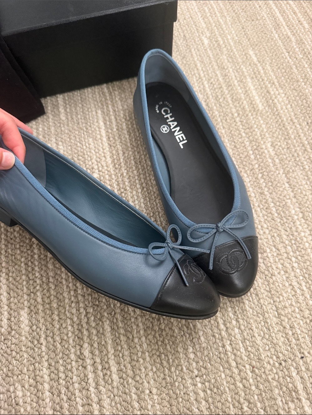 CHANEL Blue and Black Leather Cap-Toe Ballet Flats - Picture 2 of 4